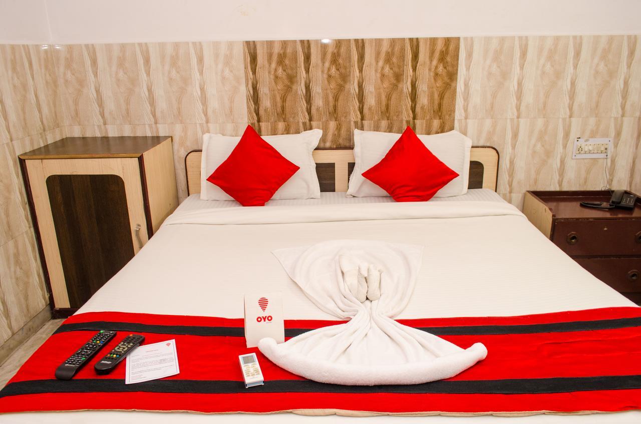 Oyo 4144 The Banquet Hotel Hāora Екстериор снимка