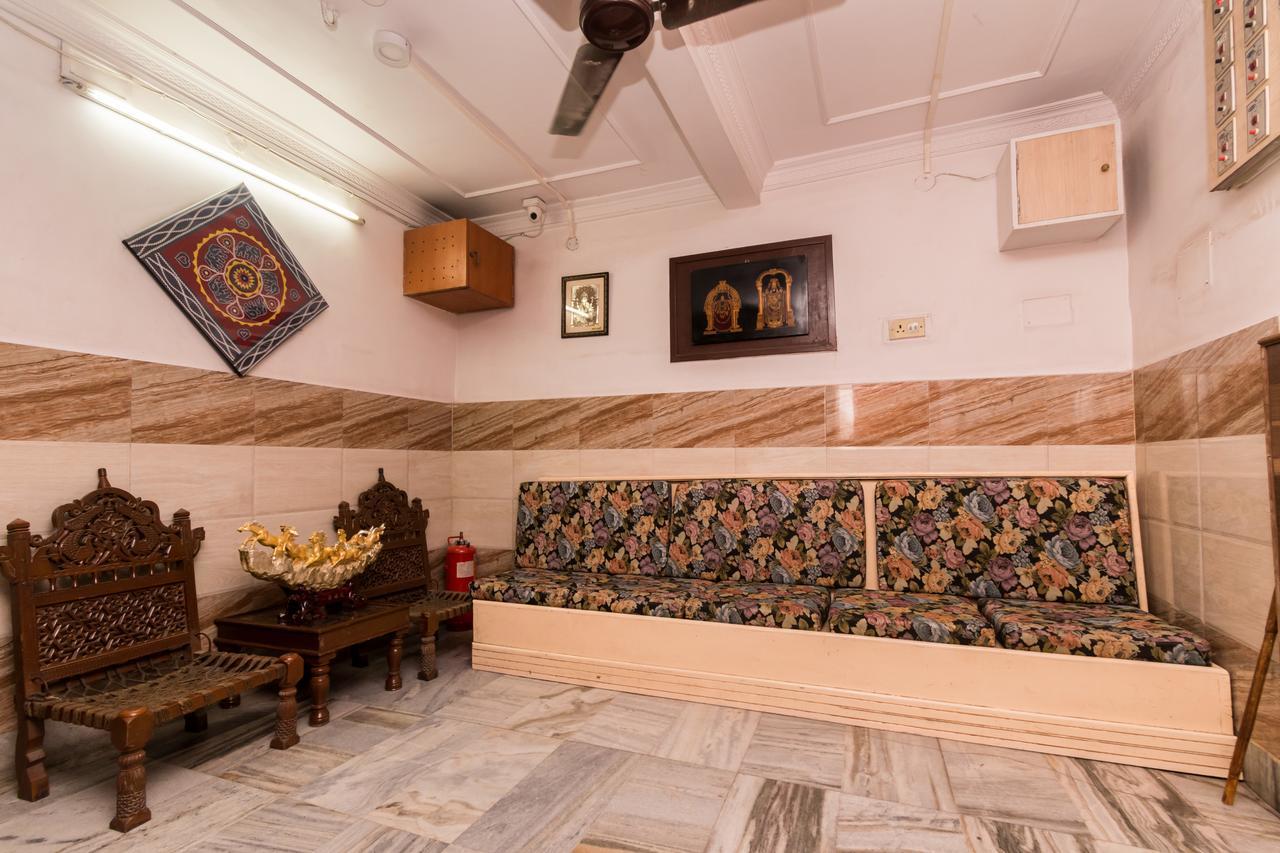 Oyo 4144 The Banquet Hotel Hāora Екстериор снимка